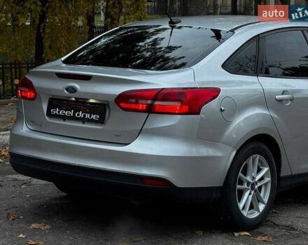 Сірий Форд Фокус, об'ємом двигуна 2 л та пробігом 139 тис. км за 7999 $, фото 7 на Automoto.ua