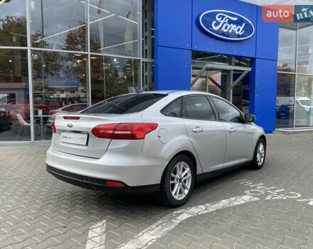 Серый Форд Фокус, объемом двигателя 2 л и пробегом 174 тыс. км за 8700 $, фото 4 на Automoto.ua