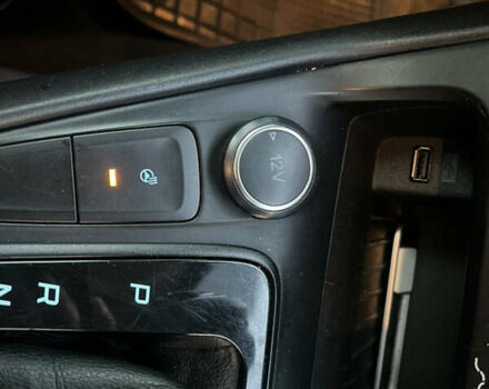 Серый Форд Фокус, объемом двигателя 2 л и пробегом 140 тыс. км за 8500 $, фото 27 на Automoto.ua