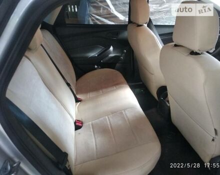 Сірий Форд Фокус, об'ємом двигуна 2 л та пробігом 280 тис. км за 7000 $, фото 4 на Automoto.ua