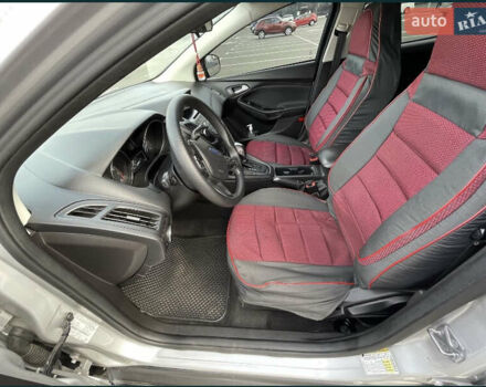 Серый Форд Фокус, объемом двигателя 2 л и пробегом 200 тыс. км за 8300 $, фото 7 на Automoto.ua