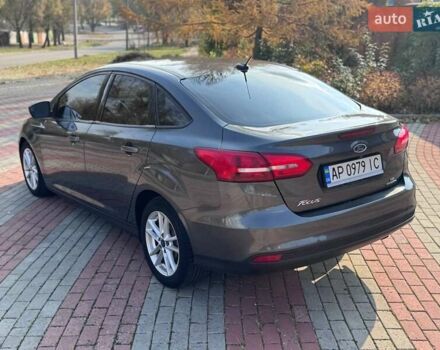 Сірий Форд Фокус, об'ємом двигуна 2 л та пробігом 231 тис. км за 6500 $, фото 6 на Automoto.ua