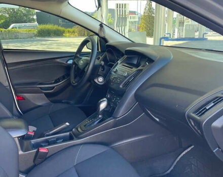 Серый Форд Фокус, объемом двигателя 2 л и пробегом 181 тыс. км за 8500 $, фото 6 на Automoto.ua