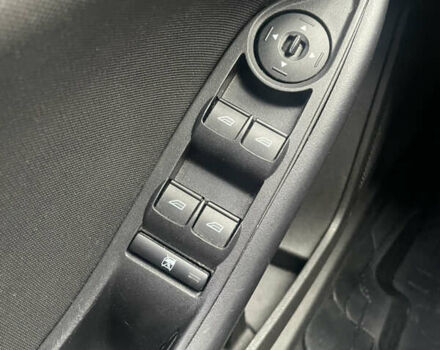 Серый Форд Фокус, объемом двигателя 2 л и пробегом 186 тыс. км за 7500 $, фото 13 на Automoto.ua