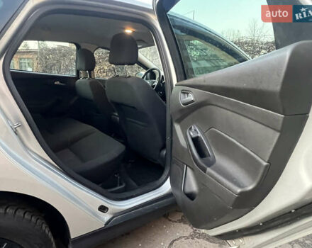 Серый Форд Фокус, объемом двигателя 2 л и пробегом 140 тыс. км за 8500 $, фото 19 на Automoto.ua