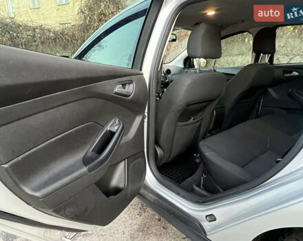 Серый Форд Фокус, объемом двигателя 2 л и пробегом 140 тыс. км за 8500 $, фото 16 на Automoto.ua
