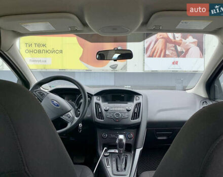 Сірий Форд Фокус, об'ємом двигуна 2 л та пробігом 149 тис. км за 8000 $, фото 5 на Automoto.ua