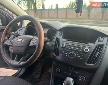 Серый Форд Фокус, объемом двигателя 2 л и пробегом 210 тыс. км за 8800 $, фото 11 на Automoto.ua