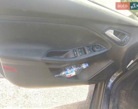 Серый Форд Фокус, объемом двигателя 2.01 л и пробегом 220 тыс. км за 6799 $, фото 14 на Automoto.ua