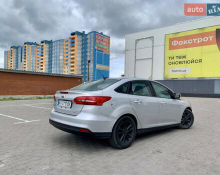 Сірий Форд Фокус, об'ємом двигуна 2 л та пробігом 149 тис. км за 8000 $, фото 4 на Automoto.ua