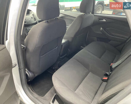 Серый Форд Фокус, объемом двигателя 2 л и пробегом 174 тыс. км за 8700 $, фото 14 на Automoto.ua