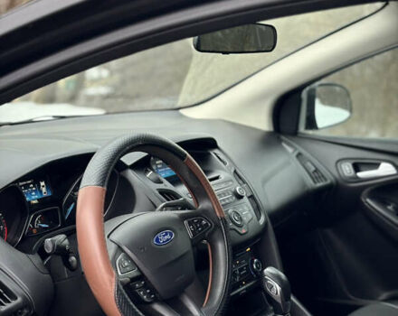 Сірий Форд Фокус, об'ємом двигуна 2 л та пробігом 215 тис. км за 6550 $, фото 6 на Automoto.ua