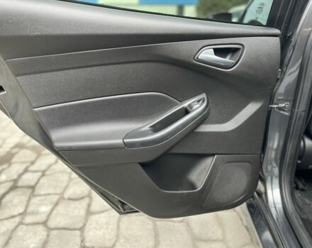 Серый Форд Фокус, объемом двигателя 2 л и пробегом 143 тыс. км за 7500 $, фото 14 на Automoto.ua