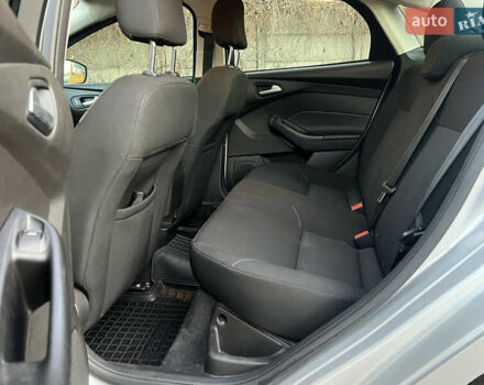 Серый Форд Фокус, объемом двигателя 2 л и пробегом 140 тыс. км за 8500 $, фото 17 на Automoto.ua