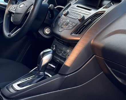 Сірий Форд Фокус, об'ємом двигуна 2 л та пробігом 150 тис. км за 8300 $, фото 1 на Automoto.ua