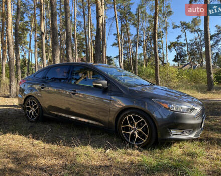 Сірий Форд Фокус, об'ємом двигуна 2 л та пробігом 125 тис. км за 12500 $, фото 2 на Automoto.ua