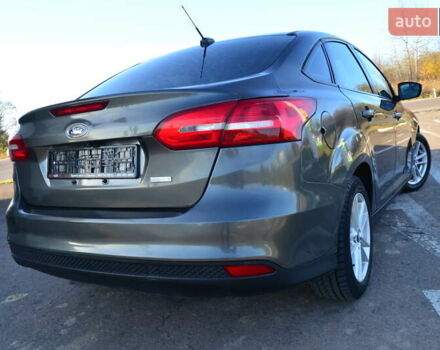 Сірий Форд Фокус, об'ємом двигуна 1 л та пробігом 125 тис. км за 6250 $, фото 31 на Automoto.ua