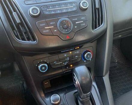 Серый Форд Фокус, объемом двигателя 2 л и пробегом 115 тыс. км за 7950 $, фото 5 на Automoto.ua