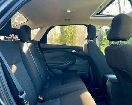 Сірий Форд Фокус, об'ємом двигуна 2 л та пробігом 125 тис. км за 12500 $, фото 80 на Automoto.ua