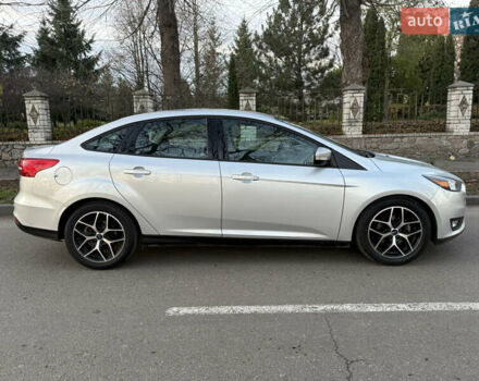 Сірий Форд Фокус, об'ємом двигуна 2 л та пробігом 135 тис. км за 9000 $, фото 10 на Automoto.ua