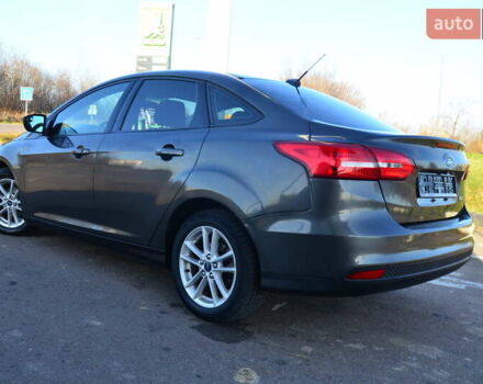 Сірий Форд Фокус, об'ємом двигуна 1 л та пробігом 125 тис. км за 6250 $, фото 28 на Automoto.ua