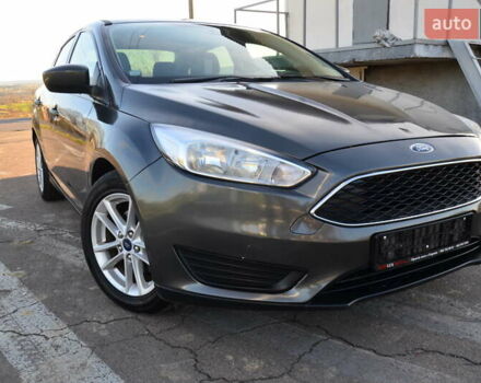 Сірий Форд Фокус, об'ємом двигуна 1 л та пробігом 125 тис. км за 6250 $, фото 17 на Automoto.ua