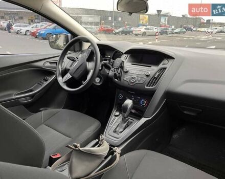 Сірий Форд Фокус, об'ємом двигуна 2 л та пробігом 154 тис. км за 9000 $, фото 4 на Automoto.ua