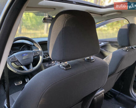 Сірий Форд Фокус, об'ємом двигуна 2 л та пробігом 125 тис. км за 12500 $, фото 47 на Automoto.ua