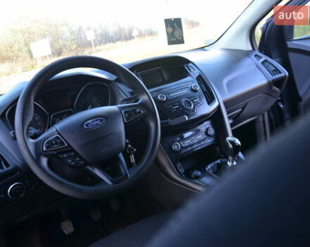Сірий Форд Фокус, об'ємом двигуна 1 л та пробігом 125 тис. км за 6250 $, фото 49 на Automoto.ua
