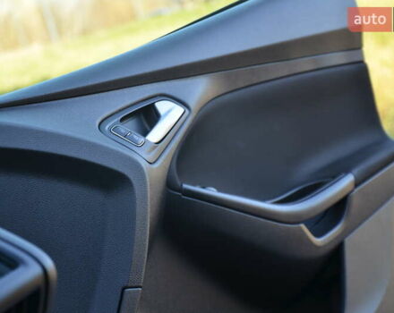 Сірий Форд Фокус, об'ємом двигуна 1 л та пробігом 125 тис. км за 6250 $, фото 41 на Automoto.ua