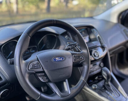 Сірий Форд Фокус, об'ємом двигуна 2 л та пробігом 125 тис. км за 12500 $, фото 44 на Automoto.ua