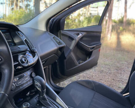 Сірий Форд Фокус, об'ємом двигуна 2 л та пробігом 125 тис. км за 12500 $, фото 45 на Automoto.ua