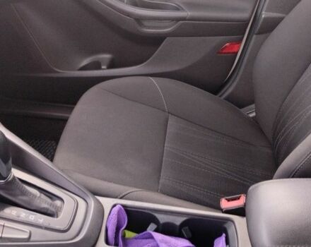 Сірий Форд Фокус, об'ємом двигуна 2 л та пробігом 142 тис. км за 8999 $, фото 12 на Automoto.ua