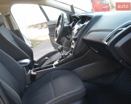 Сірий Форд Фокус, об'ємом двигуна 1 л та пробігом 125 тис. км за 6250 $, фото 59 на Automoto.ua