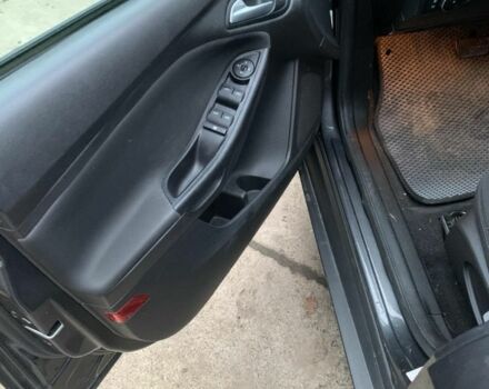 Серый Форд Фокус, объемом двигателя 1 л и пробегом 155 тыс. км за 7000 $, фото 6 на Automoto.ua