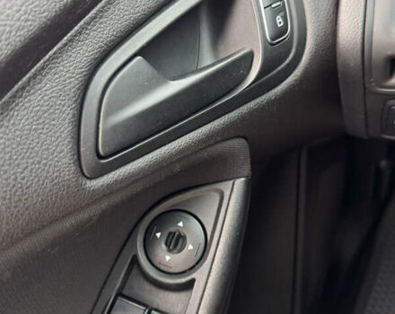 Серый Форд Фокус, объемом двигателя 2 л и пробегом 112 тыс. км за 8500 $, фото 5 на Automoto.ua