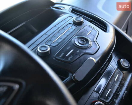Сірий Форд Фокус, об'ємом двигуна 1 л та пробігом 125 тис. км за 6250 $, фото 37 на Automoto.ua