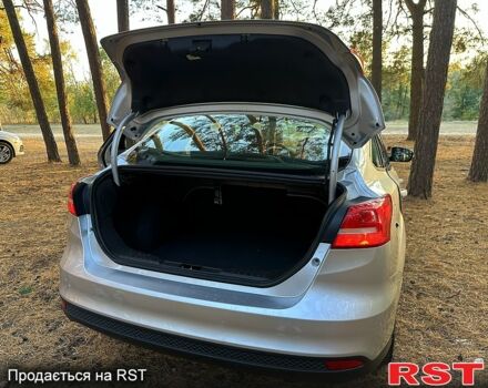 Сірий Форд Фокус, об'ємом двигуна 2 л та пробігом 135 тис. км за 8500 $, фото 8 на Automoto.ua