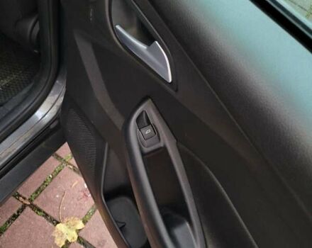 Сірий Форд Фокус, об'ємом двигуна 2 л та пробігом 152 тис. км за 9000 $, фото 22 на Automoto.ua