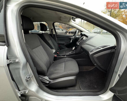 Серый Форд Фокус, объемом двигателя 2 л и пробегом 78 тыс. км за 8500 $, фото 13 на Automoto.ua