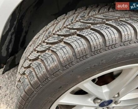 Сірий Форд Фокус, об'ємом двигуна 2 л та пробігом 154 тис. км за 9000 $, фото 6 на Automoto.ua