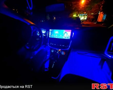 Серый Форд Фокус, объемом двигателя 2 л и пробегом 83 тыс. км за 9600 $, фото 2 на Automoto.ua