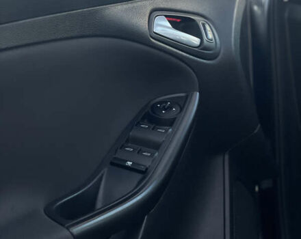 Сірий Форд Фокус, об'ємом двигуна 2 л та пробігом 125 тис. км за 12500 $, фото 64 на Automoto.ua