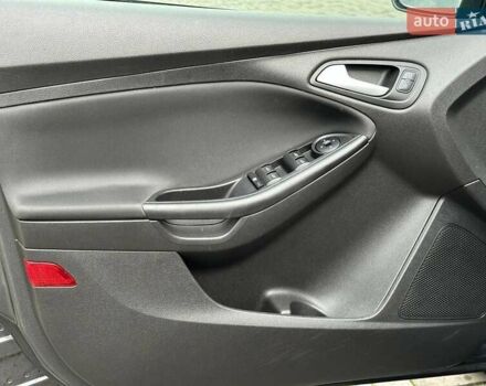 Серый Форд Фокус, объемом двигателя 1 л и пробегом 105 тыс. км за 6990 $, фото 16 на Automoto.ua