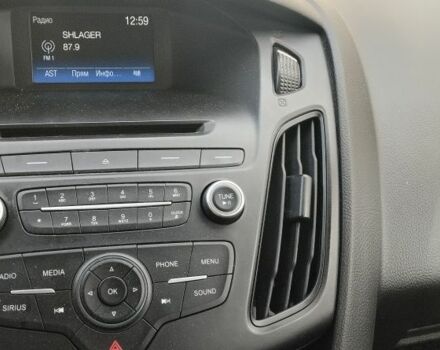 Сірий Форд Фокус, об'ємом двигуна 2 л та пробігом 142 тис. км за 8999 $, фото 19 на Automoto.ua