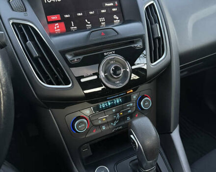 Сірий Форд Фокус, об'ємом двигуна 2 л та пробігом 135 тис. км за 9000 $, фото 15 на Automoto.ua
