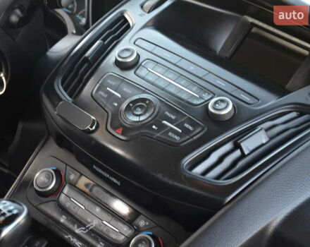 Сірий Форд Фокус, об'ємом двигуна 1 л та пробігом 125 тис. км за 6250 $, фото 56 на Automoto.ua