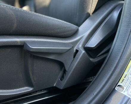 Сірий Форд Фокус, об'ємом двигуна 2 л та пробігом 125 тис. км за 12500 $, фото 77 на Automoto.ua