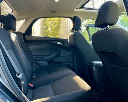 Сірий Форд Фокус, об'ємом двигуна 2 л та пробігом 125 тис. км за 12500 $, фото 75 на Automoto.ua