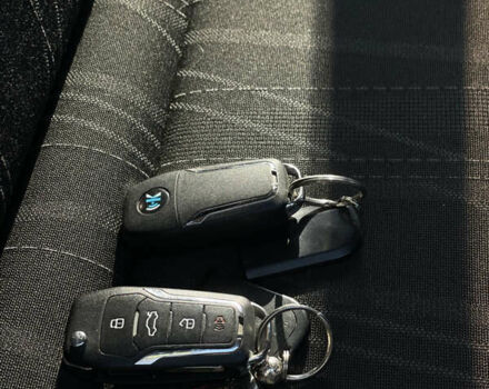 Сірий Форд Фокус, об'ємом двигуна 2 л та пробігом 125 тис. км за 12500 $, фото 68 на Automoto.ua